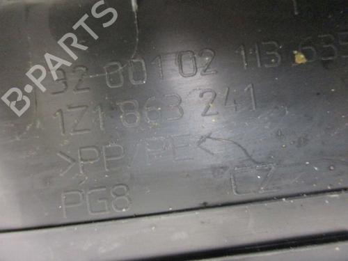 Middle console SKODA OCTAVIA II (1Z3) 1.6 | BP18798079I22 