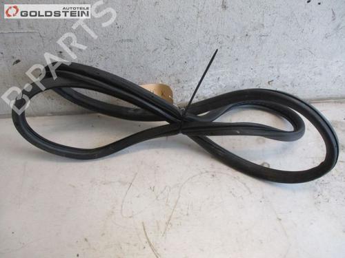 Used Rubber door seal AUDI A6 C6 (4F2) 2.7 TDI (180 hp) 15112446