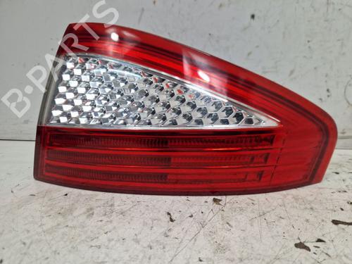 Højre baglygte FORD MONDEO IV (BA7) 2.0 TDCi (140 hp) 31703731