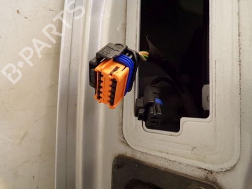 Right front door PEUGEOT 1007 (KM_) 1.4 | BP29089068C3 
