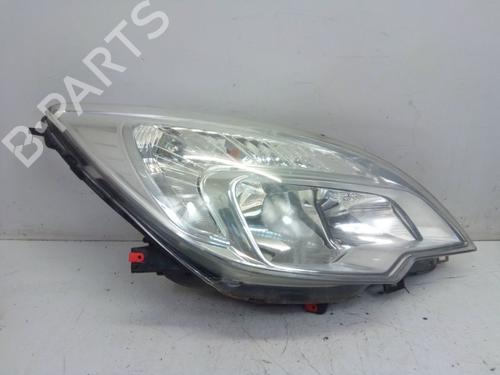 Used Right headlight OPEL MERIVA B MPV (S10) 1.4 (75) (120 hp) 30184460