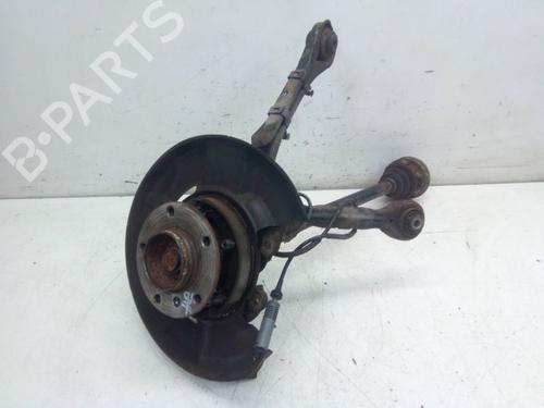 Used Right rear steering knuckle BMW 1 (E81) 116 i (122 hp) 25775349