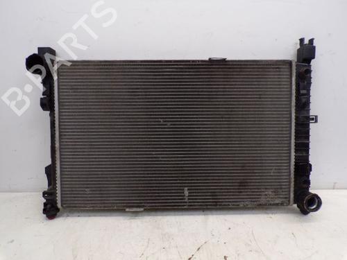 water-radiator-mercedes-benz-c-class-w203-2000-2001-2002-2003-2004-2005-2006-2007-37131059 main image