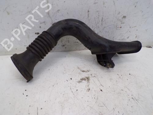 Used Air filter box HONDA CR-V II (RD_) 2.4 Vtec 4WD (RD7) (160 hp) 28174542