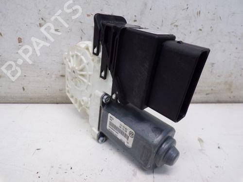 electronic-module-vw-tiguan-5n_-2007-2008-2009-2010-2011-2012-2013-2014-2015-2016-2017-2018-37134633 main image
