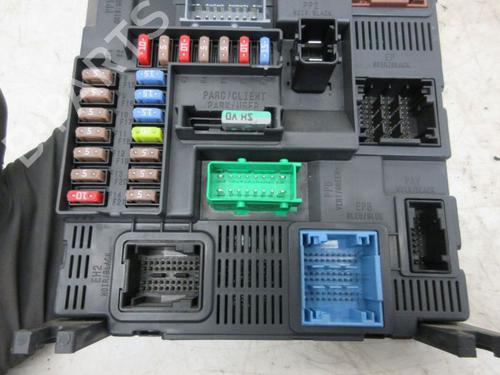 Fuse box CITROËN C4 CACTUS 1.2 VTi 82 | BP38028055E1 - Image 6