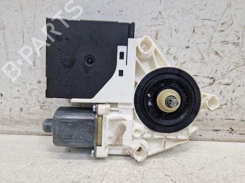 Right front window motor VW GOLF VI (5K1) 1.4 TSI | BP27572443E20