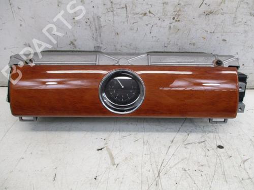 Używane Kratka nawiewu VW PHAETON (3D1, 3D2, 3D3, 3D4, 3D6, 3D7, 3D8, 3D9) 4.2 V8 4motion (335 hp) 29091233