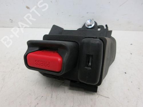 Used Seat buckle TOYOTA YARIS (_P21_, _PA1_, _PH1_) 1.5 Hybrid (MXPH10, MXPH11) (116 hp) 29099375