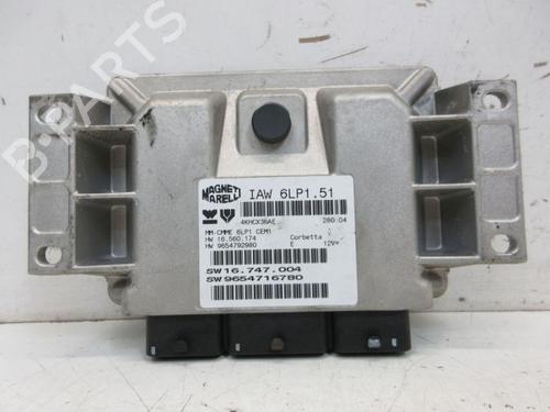 Used Engine control unit (ECU) PEUGEOT 307 CC (3B) 2.0 16V (136 hp) 25927566