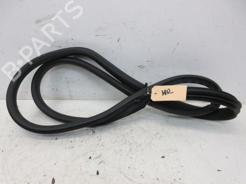 Used Rubber door seal FORD FIESTA VII (HJ, HF) 1.5 ST EcoBoost (200 hp) 22346973