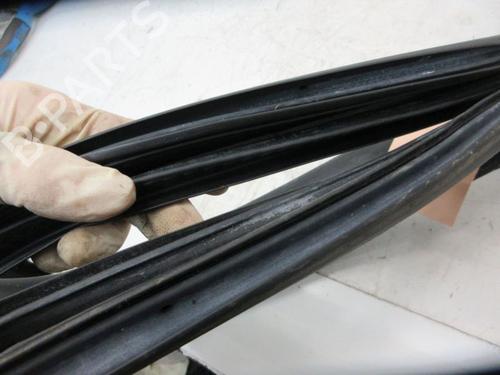 Rubber door seal RENAULT GRAND SCÉNIC III (JZ0/1_) 1.4 16V (JZ0F) | BP29094726C142 