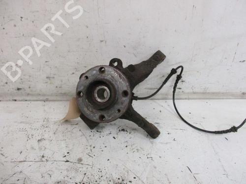 Used Left front steering knuckle DACIA SANDERO 1.2 16V (75 hp) 18798684