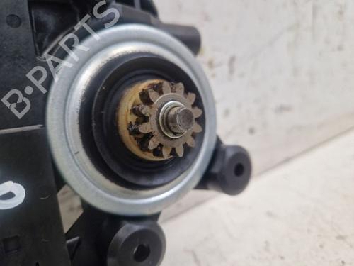 Right front window motor VOLVO V50 (545) D3 | BP24943656E20 