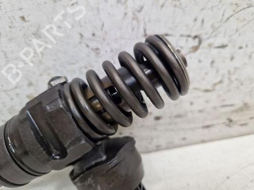 Injector VW TRANSPORTER T5 Bus (7HB, 7HJ, 7EB, 7EJ) 2.5 TDI | BP27932144M100 