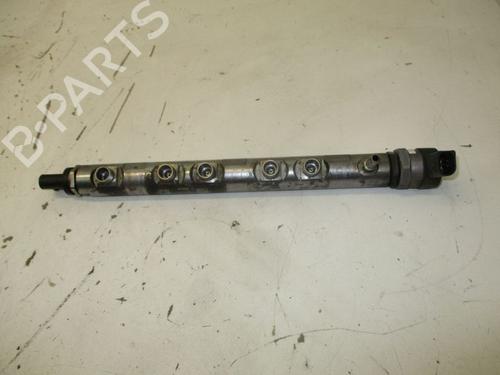 injection-rail-bmw-1-e87-2003-2004-2005-2006-2007-2008-2009-2010-2011-2012-2013-37128450 main image