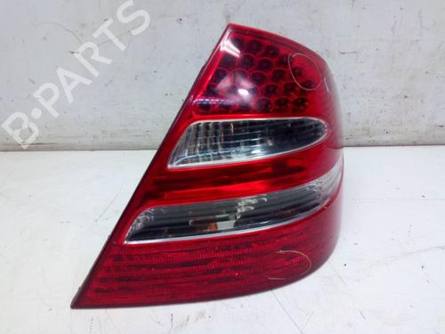Right taillight MERCEDES-BENZ E-CLASS (W211) E 320 (211.065) | BP24645358C35 