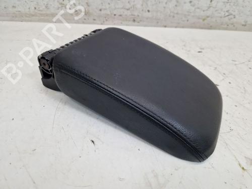 Used Armrest / Center console Armrest / Center console 37136946 37136946