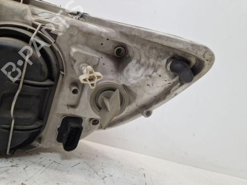 Right headlight MERCEDES-BENZ SPRINTER 2-t Bus (B901, B902) 211 CDI (902.671, 902.672) | BP29232683C29 