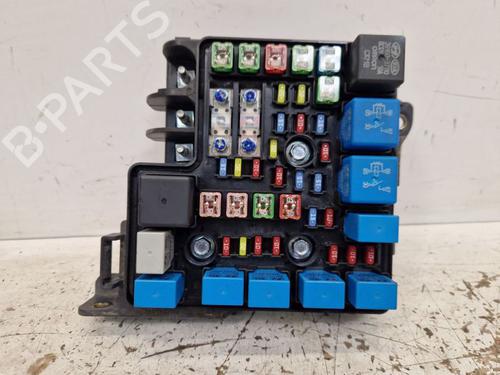 fuse-box-kia-ceed-hatchback-ed-2006-2007-2008-2009-2010-2011-2012-37140425 main image