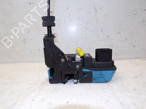 Front right lock VOLVO V70 II (285) D5 AWD | BP19294584C97 