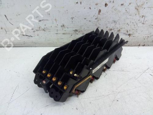 Scatola Fusibili MERCEDES-BENZ 124 Saloon (W124) 220 E (124.022) (150 hp) 29603264