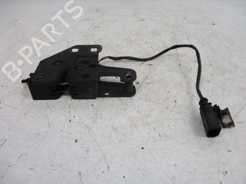Used Hood lock AUDI A4 B6 (8E2) 2.0 FSI (150 hp) 18794114