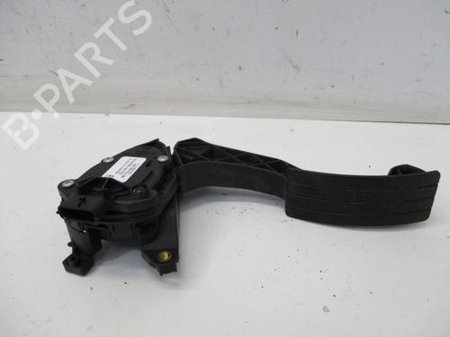 Pedale Pedale RENAULT TWINGO III (BCM_, BCA_) 1.0 SCe 70 (71 hp) 37117942 37117942