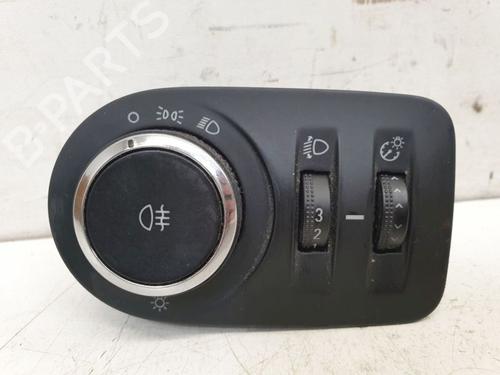 Used Switch Switch OPEL MERIVA B MPV (S10) 1.4 (75) (120 hp) 33907702 33907702