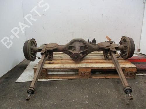 Used Rear axle MITSUBISHI PAJERO I (L04_G, L14_G) 3.0 V6 (L141G, L146G) (141 hp) 18763266