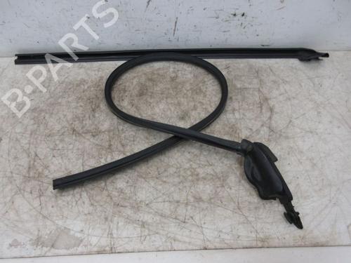 Used Rubber door seal OPEL VIVARO B Van (X82) 1.6 CDTI (05) (120 hp) 21136481