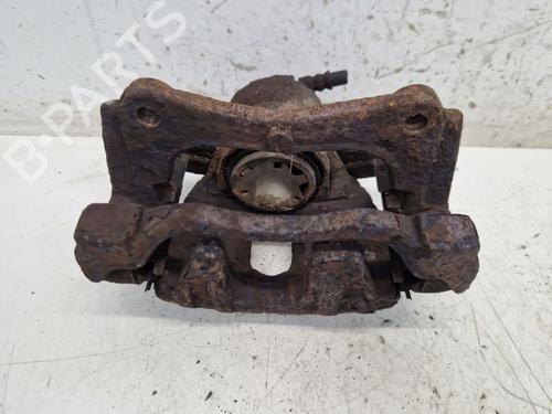 Used Right front brake caliper TOYOTA COROLLA Verso (ZER_, ZZE12_, R1_) 2.2 D-4D (AUR10_, AUR10R) (136 hp) 29106035