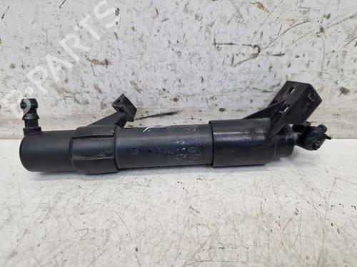 Sprinklervæskepumpe VW GOLF PLUS V (5M1, 521) 1.4 16V (75 hp) 27868260
