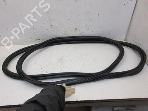 gummiliste-tesla-model-y-5yjy-2019-38505533 main image