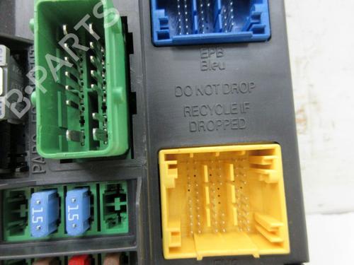 Fuse box CITROËN C4 II (NC_) 1.6 VTi 120 (NC5FS0, NC5FS9) | BP30667982E1