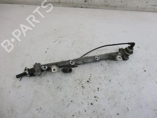Used Injection rail FORD MAVERICK 2.0 16V (124 hp) 18798072