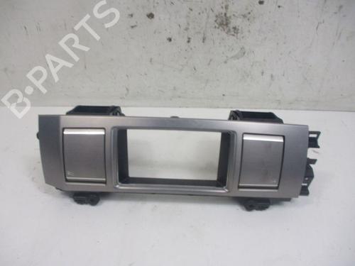 Used Air vent JAGUAR XF I (X250) 2.7 D (207 hp) 18800196