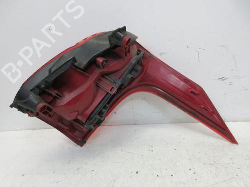 Left taillight PEUGEOT 5008 (0U_, 0E_) 2.0 HDi 136 / BlueHDi 136 | BP22565243C34 