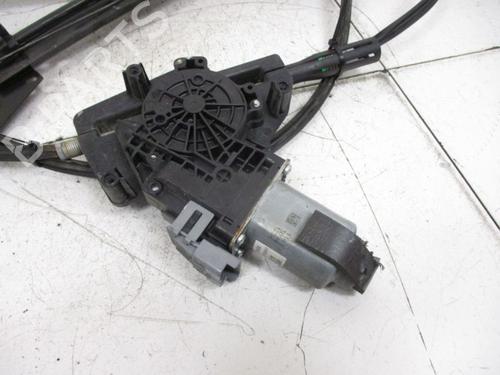 Right front window motor TESLA MODEL S (5YJS) 90 | BP37111620E20 - Image 2