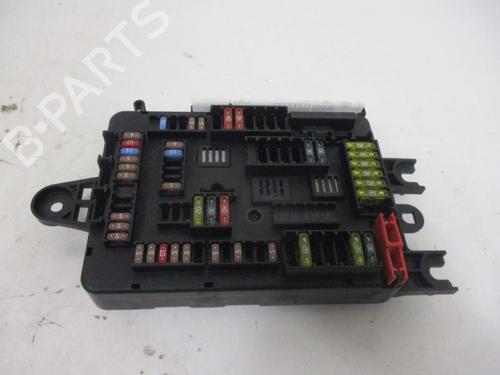 Used Fuse box Fuse box 37114207 37114207