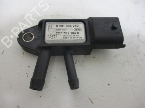 Used Electronic sensor RENAULT MEGANE III Hatchback (BZ0/1_, B3_) 1.5 dCi (BZ09, BZ0D, BZ1W, BZ29, BZ14) (110 hp) 18796162