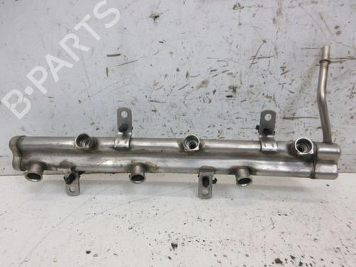 Used Injection rail Injection rail 38506136 38506136
