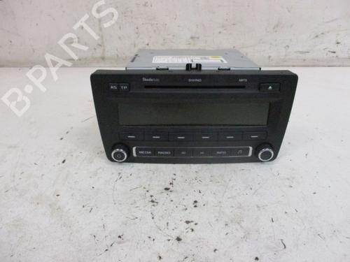 Used Radio SKODA OCTAVIA II (1Z3) 1.6 (102 hp) 18798061