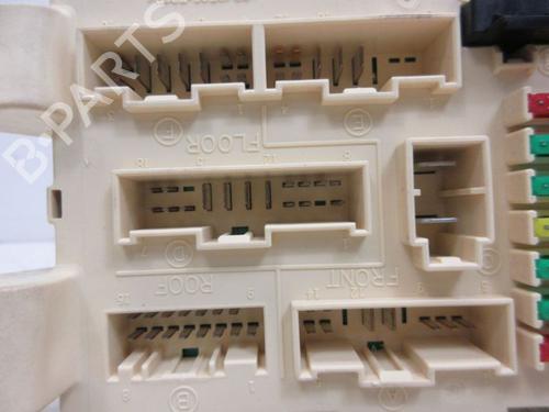 Fuse box HYUNDAI SANTA FÉ II (CM) 2.2 CRDi GLS 4x4 | BP30668075E1 