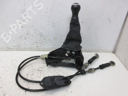Schaltknauf für TOYOTA YARIS (_P13_) 1.0 (KSP130) (72 hp) 19295417