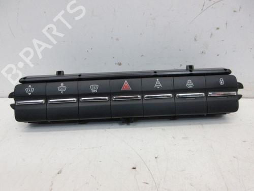 Used Switch PEUGEOT 5008 (0U_, 0E_) 2.0 HDi 136 / BlueHDi 136 (136 hp) 29098764