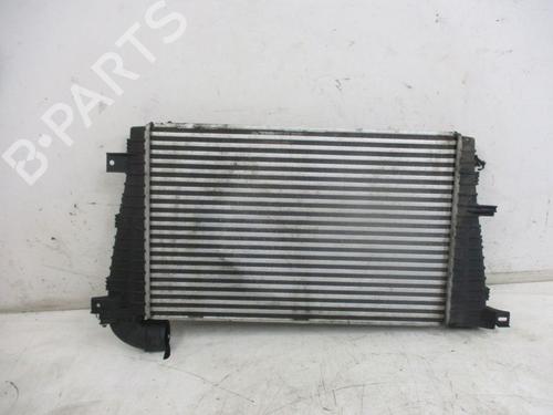 Used Water radiator Water radiator 37114690 37114690