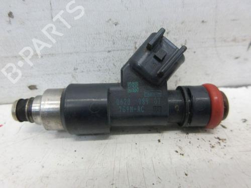 Inyector Inyector VOLVO XC60 I SUV (156) T6 AWD (286 hp) 37124360 37124360