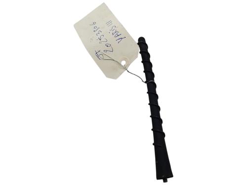 Base antenna Base antenna TOYOTA YARIS (_P13_) 1.5 Hybrid (NHP130_) (101 hp) 33857999 33857999