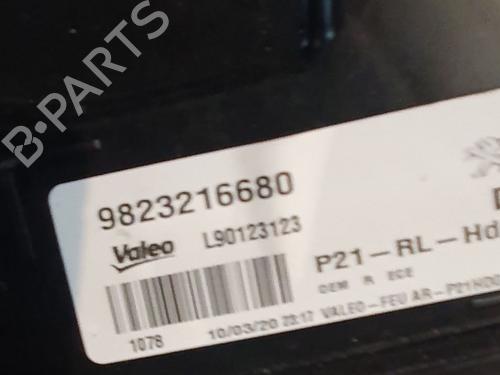 Right taillight PEUGEOT 208 II (UB_, UP_, UW_, UJ_) 1.2 PureTech 100 | BP30187167C35